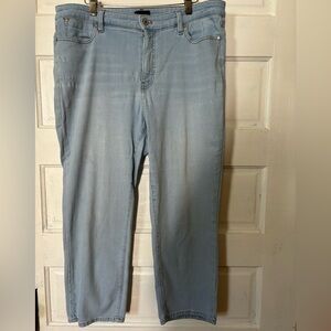 Talbot’s Light Wash Crop Jeans